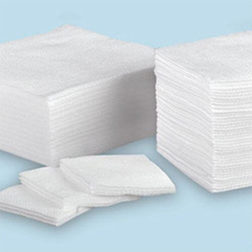 Non sterile gauze sponges 4" x 4" in white